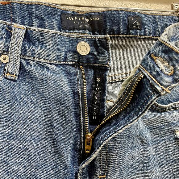 Lucky Brand Drew High Rise Mom Jeans size 6 / 28 Distressed Ankle - Picture 7 of 10